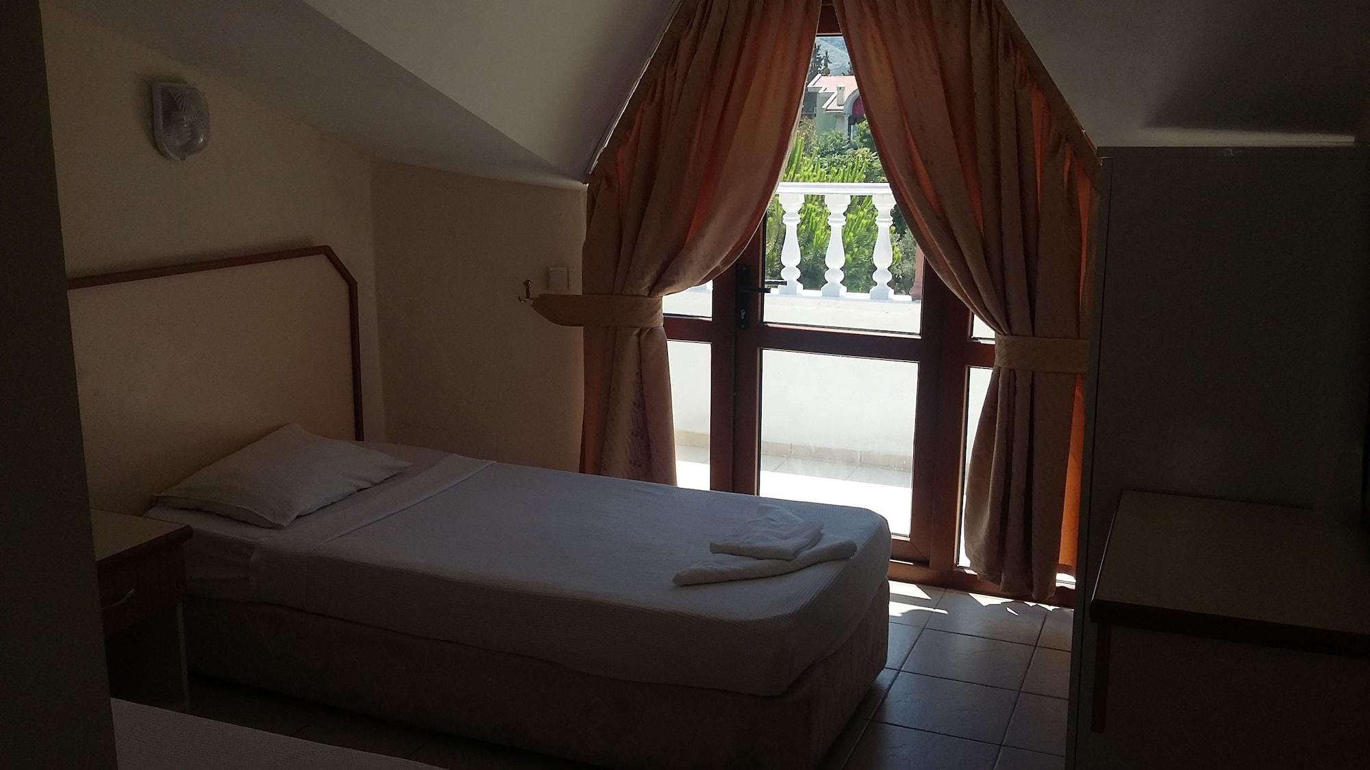 Unver Hotel Marmaris Exterior photo